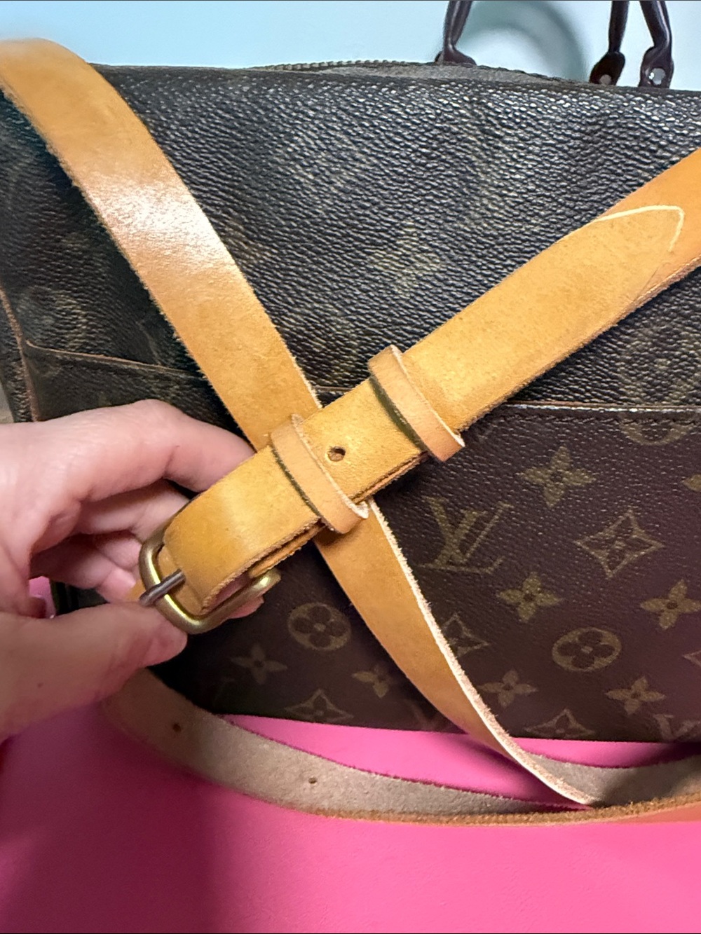 Louis Vuitton Monogram Canvas Vintage Reporter Bag - Picture 11 of 16